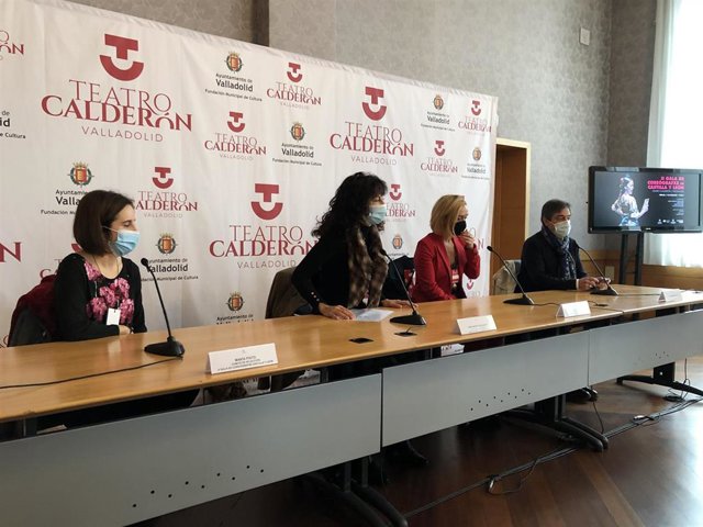 De izquierda a derecha: María Pinto, Ana Redondo, Lola Eiffel y José María Viteri presentan la II Gala de Coreógrafos y Compañías de Danza de CyL.