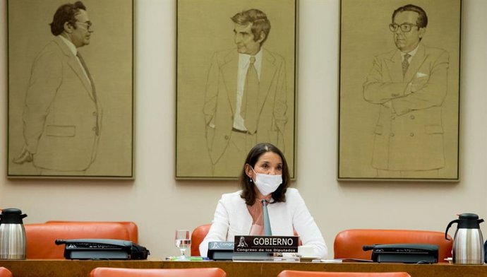 La ministra de Industria, Comercio y Turismo, Reyes Maroto, en su comparecencia en Comisión en el Congreso