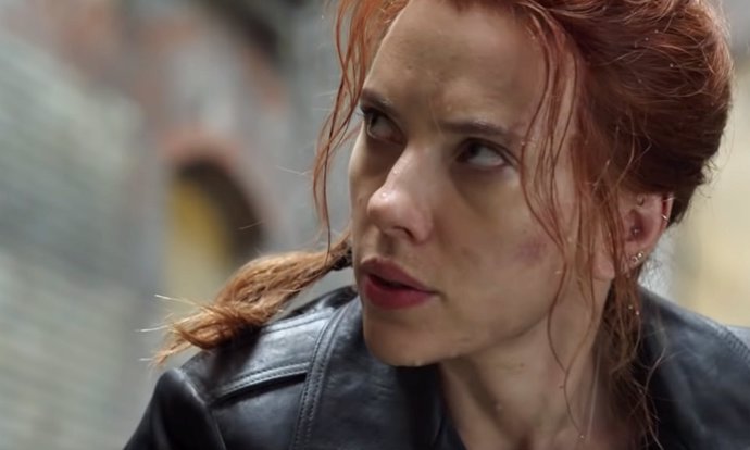 Scarlett Johansson en Viuda Negra (Black Widow)
