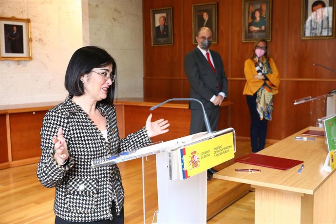 La ministra de Política Territorial, Carolina Darias, ha firmado el FITE 2020 en Calamocha.