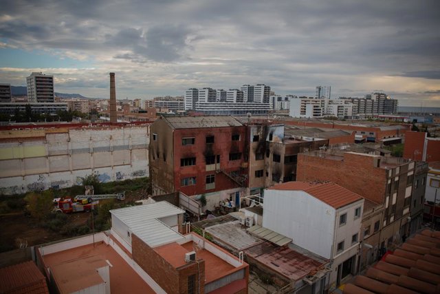 Estat de la nau ocupada al barri del Gorg després d'haver-se incendiat. Badalona, Catalunya (Espanya), 10 de desembre del 2020.