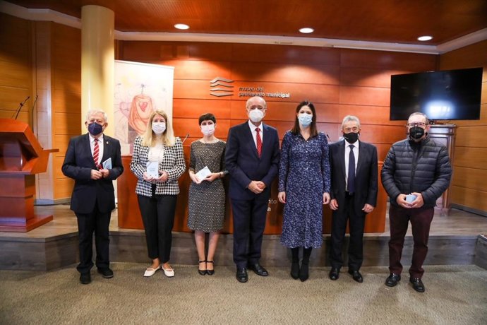 Entrega del premio de Aforismos de la Fundación Rafael Pérez Estrada a Rocío Peñalta