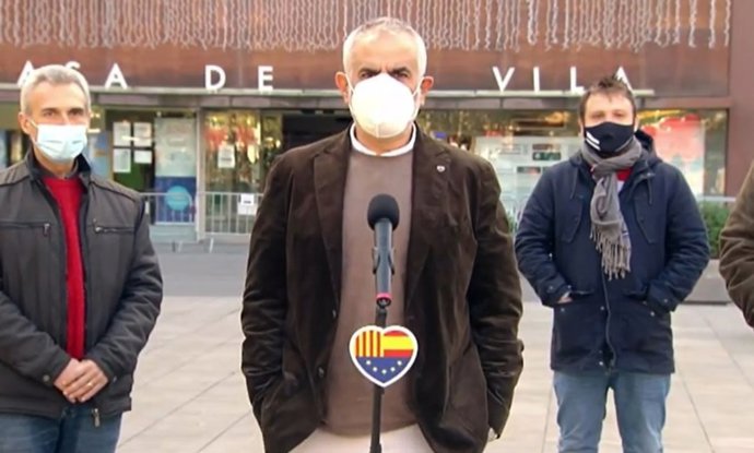 El líder de Cs en Catalunya, Carlos Carrizosa, en una visita a Sant Adri del Bess (Barcelona)