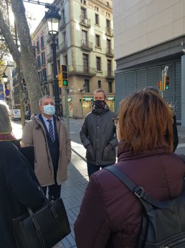 El primer teniente de alcalde, Jaume Collboni, se reúne com comerciantes de La Rambla
