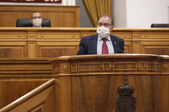 El presidente del Grupo Socialista, Fernando Mora, en las Cortes