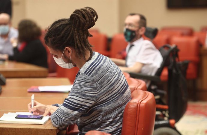 El diputado y secretario de Organización de Podemos, Alberto Rodríguez, durante una comisión en el Congreso