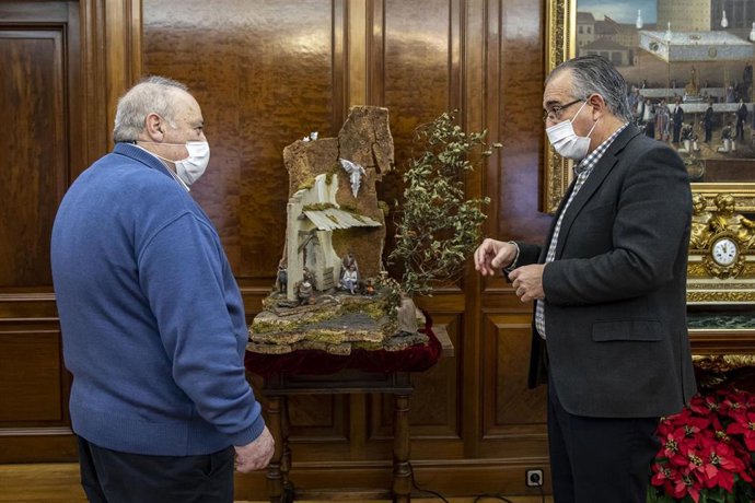Imagen del belén en el despacho de Alcaldía.