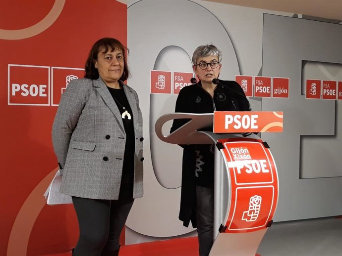 La alcaldesa de Gijón, Ana González, y la concejala de Bienestar Social, Natalia González
