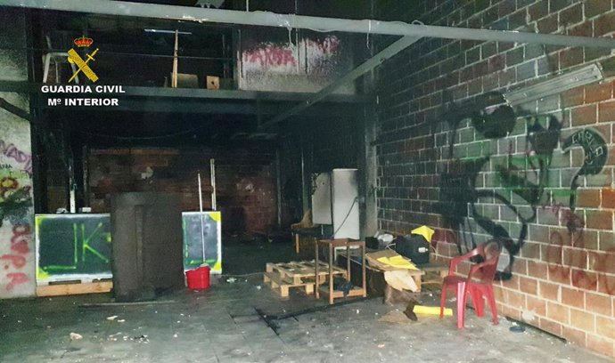 Remitiendo Una Nota De Prensa