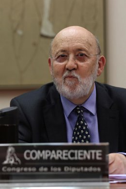 El presidente del Centro de Investigaciones Sociológicas, José Felix Tezános, comparece en la Comisión Constitucional del Congreso de los Diputados.
