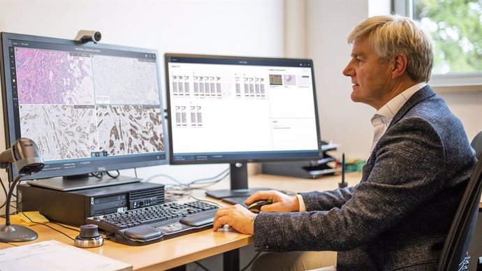 La última versión de la solución IntelliSite de Philips ayuda a los patólogos a trabajar de manera más eficiente en un flujo de trabajo digital automatizado