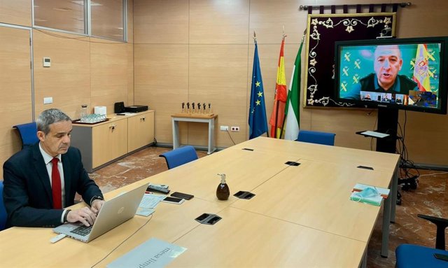 José Pacheco reunido con las Fuerzas y Cerpos de Seguridad del Estado