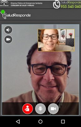 Videollamadas entre médicos jubilados voluntarios atienden a personas con sintomatología moderada por COVID