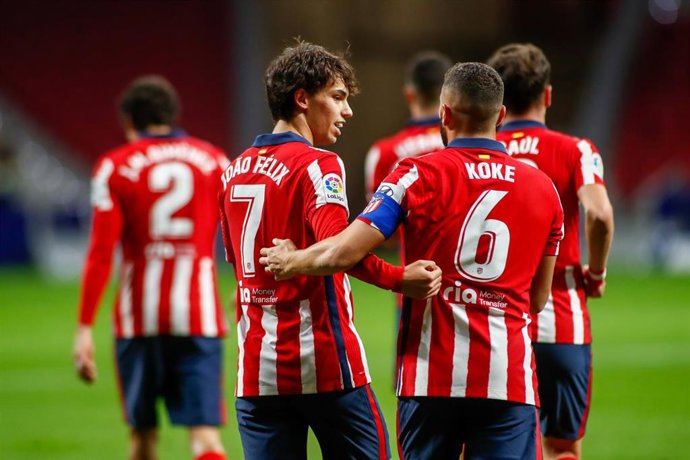 Joao Felix y Koke celebran un gol del Atlético de Madrid en LaLiga Santander 2020-20221