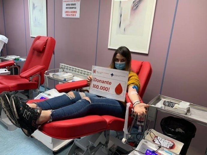 La joven burgalesa Leyre, donante número 300.000 de Castilla y León.