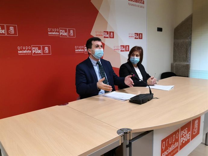 El secretario xeral del PSdeG, Gonzalo Caballero, y la diputada Begoña Rodríguez Rumbo