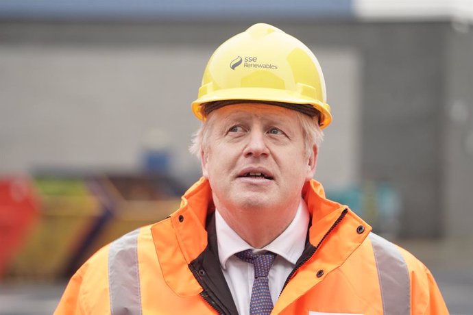 11 December 2020, England, Blyth: UK Prime Minister Boris Johnson visits the National Renewable Energy Centre. Photo: Owen Humphreys/PA Wire/dpa