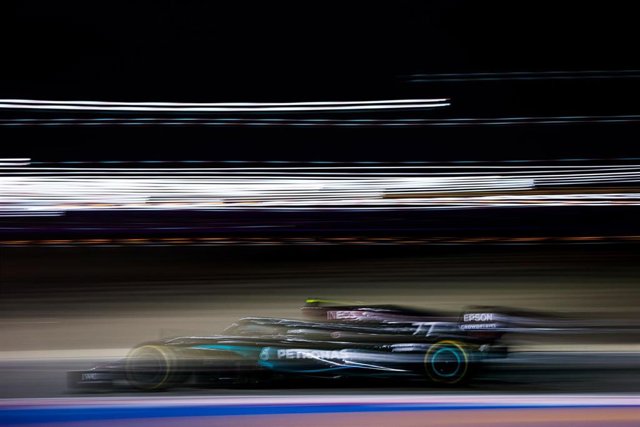 77 BOTTAS Valtteri (fin), Mercedes AMG F1 GP W11 Hybrid EQ Power+, action during the Formula 1 Rolex Sakhir Grand Prix 2020, from December 4 to 6, 2020 on the Bahrain International Circuit, in Sakhir, Bahrain - Photo Antonin Vincent / DPPI