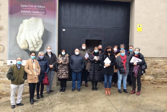 Imagen de la visita de los parlamentarios.