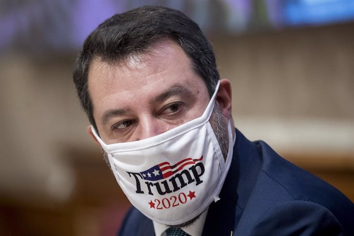 03 November 2020, Italy, Rome: Matteo Salvini, Federal Secretary of Italian right-wing party Lega Nord, wearing a face mask reading "Trump 2020", attends a press conference held to present his party's proposals on dealing the the coronavirus pandemic. P
