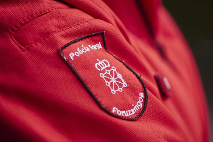 Chaqueta de un agente de la Policía Foral de Navarra