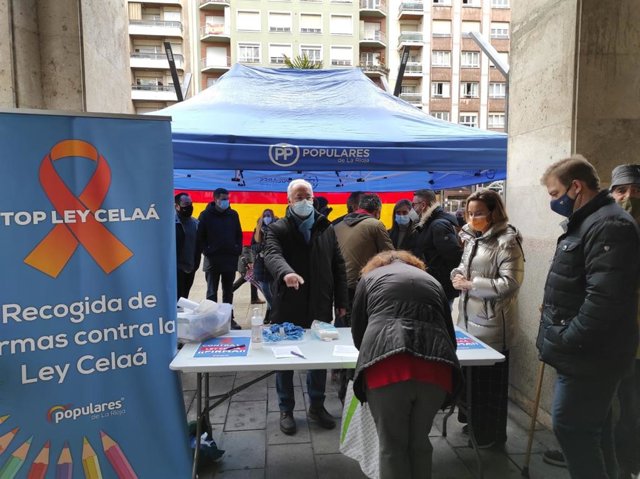 FIRMAS CONTRA LA LEY CELAÁ EN LOGROÑO