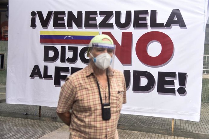 Consulta popular de la oposición contra el presidente de Venezuela, Nicolás Maduro