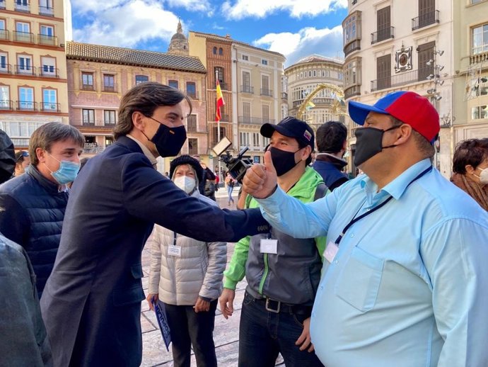 Pablo Montesinos, vicesecretario de Comunicación del PP y diputado por Málaga, en la manifestación convocada por la Asamblea Nacional de Venezuela en defensa de la libertad del país