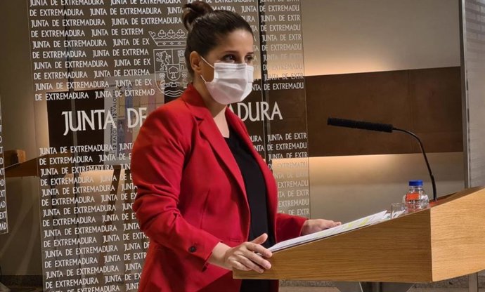 La consejera de Igualdad y portavoz de la Junta de Extremadura, Isabel Gil Rosiña, en una imagen de archivo.