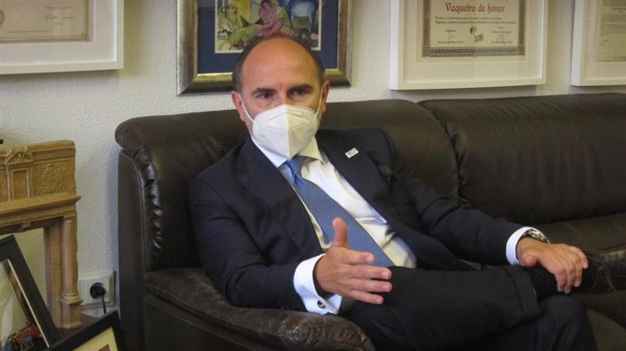 Ignacio Villaverde, catedrático de Derecho Constitucional y candidato al Rectorado de la Universidad de Oviedo