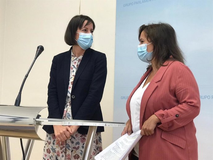 La portavoz nacional del BNG, Ana Pontón, y la portavoz del BNG en Europa, Ana Miranda, en rueda de prensa este miércoles