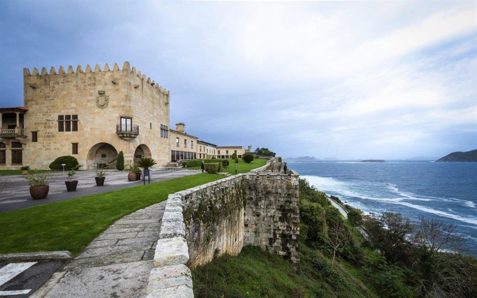 Paradores lanza descuentos de hasta el 30% para el 'Black Friday'