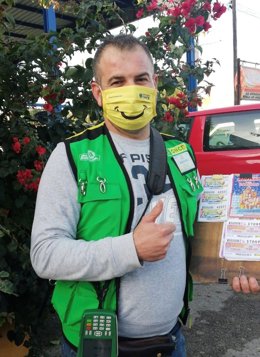 Juan Carlos Sánchez es vendedor de la ONCE