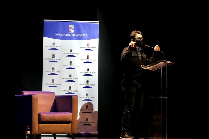 El Festival de Cine Nacional de Berja finaliza con una mesa redonda sobre la 'Ópera Prima' organizada por Filming Almería