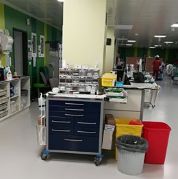 Parabanes de madera al fondo