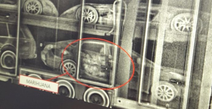 Escaner del vehículo que transportaba la droga