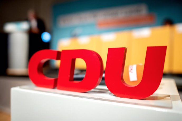 FILED - 27 February 2020, Lower Saxony, Hameln: A general view of the logo of the Christian Democratic Union (CDU) during a party conference at the Weserbergland Centre. Germany's governing CDUwill hold a party conference online in January and will sub