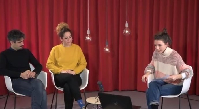 Magda Puig y Ricard Solé presentan Plácido Mo en rueda de prensa telemática del Teatre Lliure.