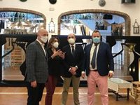 Susana Díaz pide a Moreno "que rectifique" y modifique las medidas para la hostelería