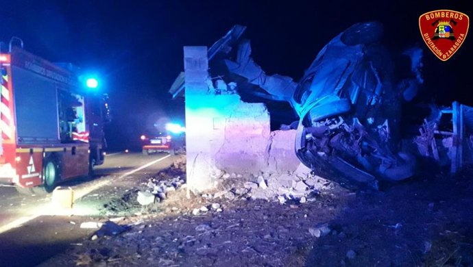Bomberos de la DPZ intervienen en un accidente de tráfico en la N-122 a la altura de Tarazona.