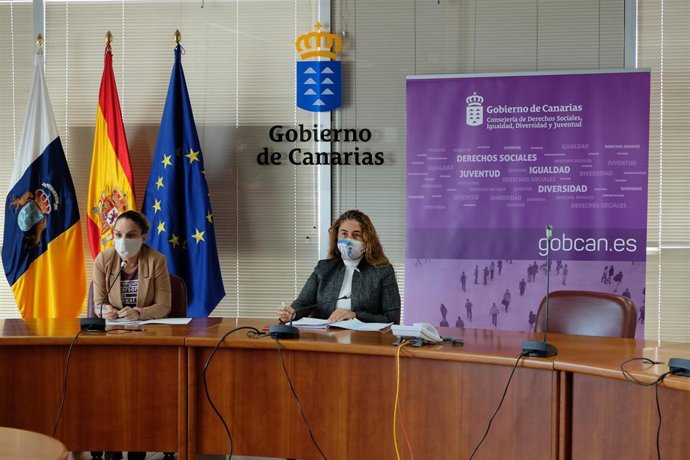 Noemí Santana y Gemma Martínez en Foro Canario de Inmigración