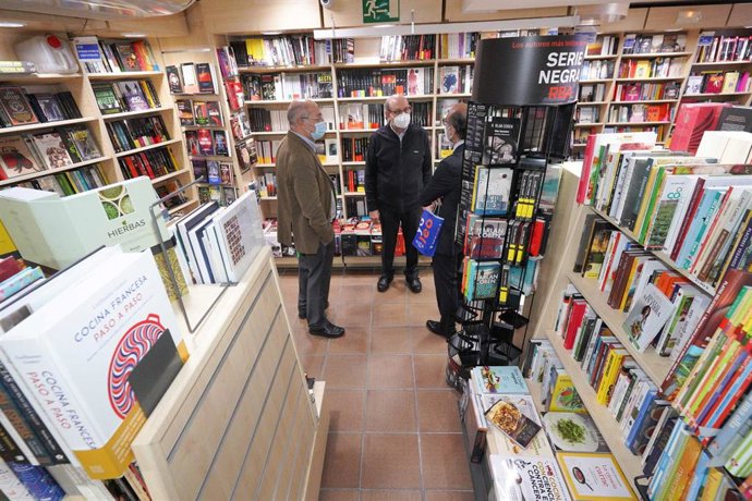 Igea, durante su visita a una de las librerías de Valladolid.