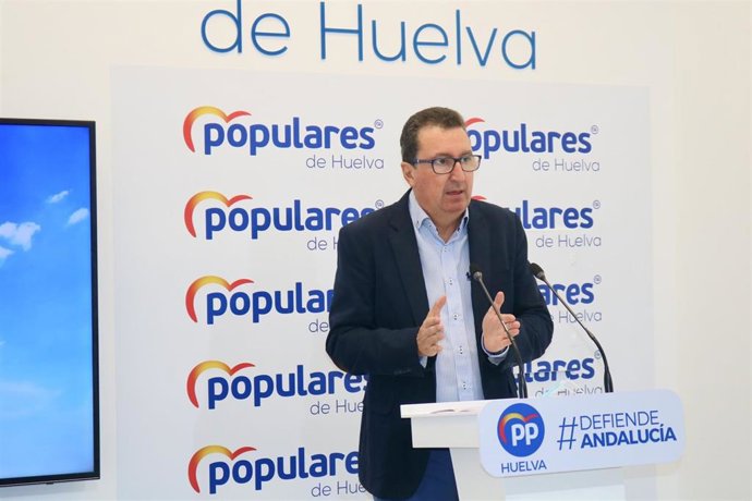 El presidente provincial del PP de Huelva, Manuel Andrés González.