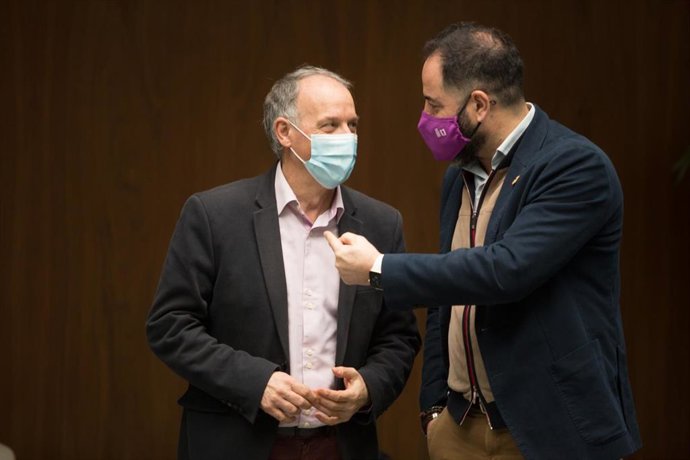 Adolfo Araiz, de EH Bildu, y Ramón Alzórriz, del PSN