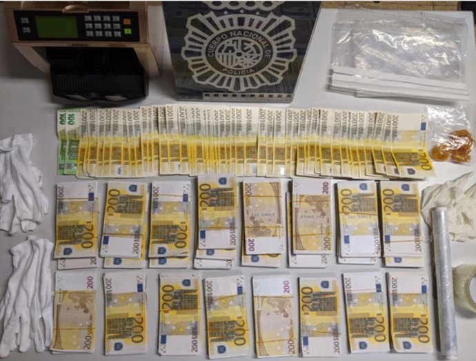 En prisión dos hombres por intentar cambiar billetes falsos por otros de menos valor para comprar una finca