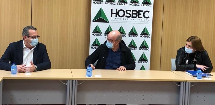Reunión entre HOSBEC, Bonig y Toni Pérez en Benidorm