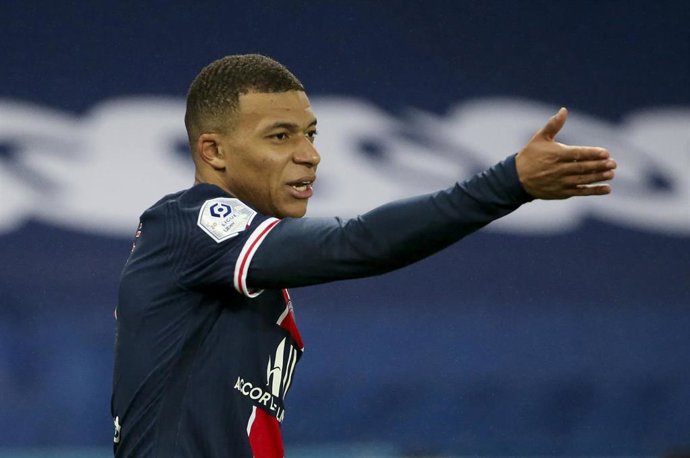 Kylian Mbappé durante un partido con el Paris Saint-Germain