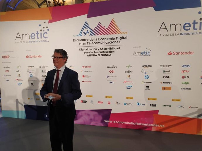 El secretario de Estado de Telecomunicaciones e Infraestructuras Digitales, Roberto Sánchez, en el 34 Encuentro de la Economía Digital y las Telecomunicaciones organizado por Ametic