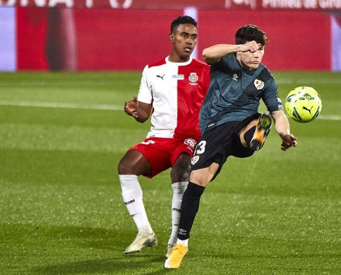 Imagen del partido entre el Girona y el Rayo Vallecano de LaLiga SmartBank 2020-2021