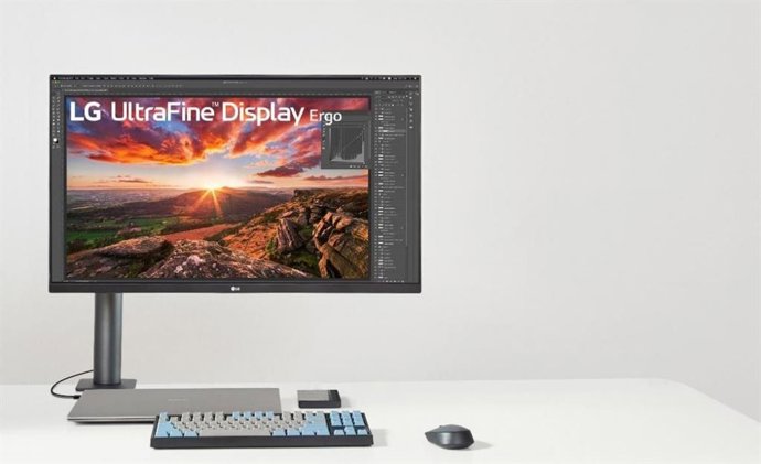 Monitor LG UltraFine Ergo 32UN88A